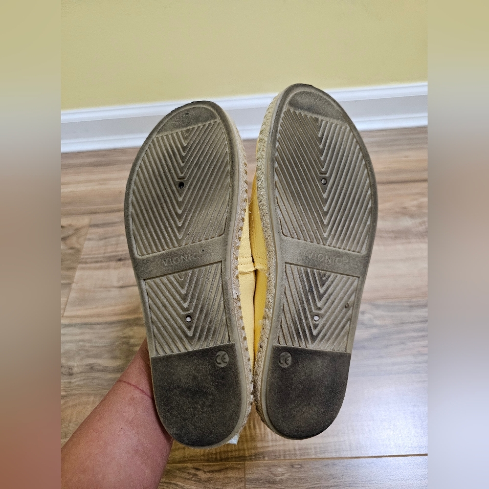 Vionic Laguna Casual Slip-on Loafer - Picture 15 of 16